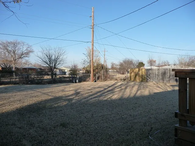 605 SW 45th St — Photo 11