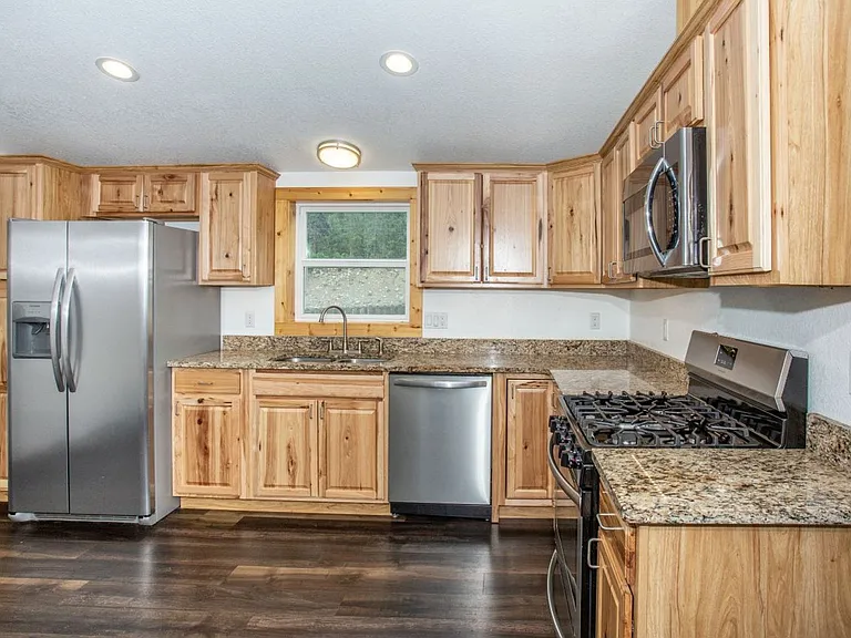 106 Reliance Dr — Photo 19