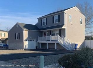 290 Jill Ct, Toms River, NJ 08753