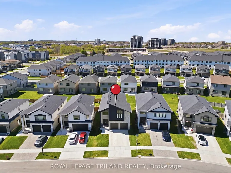 3601 Lynds St — Photo 3