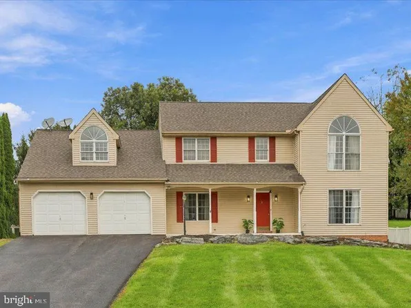 1002 Fieldstone Ct, Lancaster, PA 17603