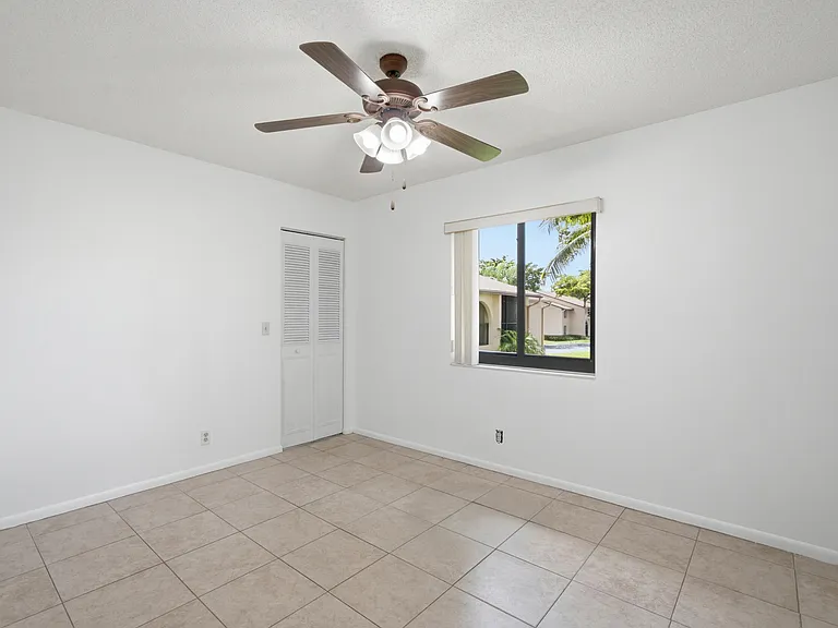 518 Shady Pine Way #B2 — Photo 16