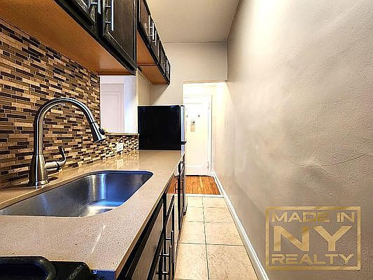 2nd image of 2574 33rd St APT 2C