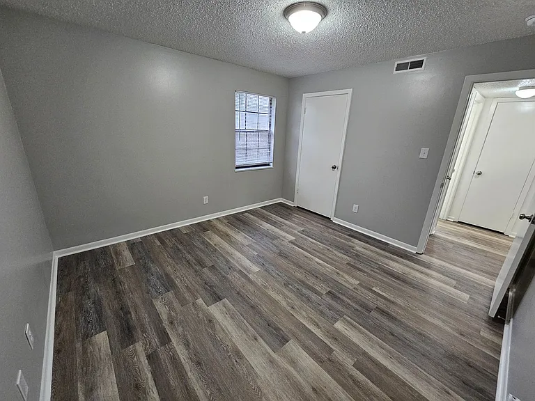 4506 Hutton Rd #8 — Photo 8