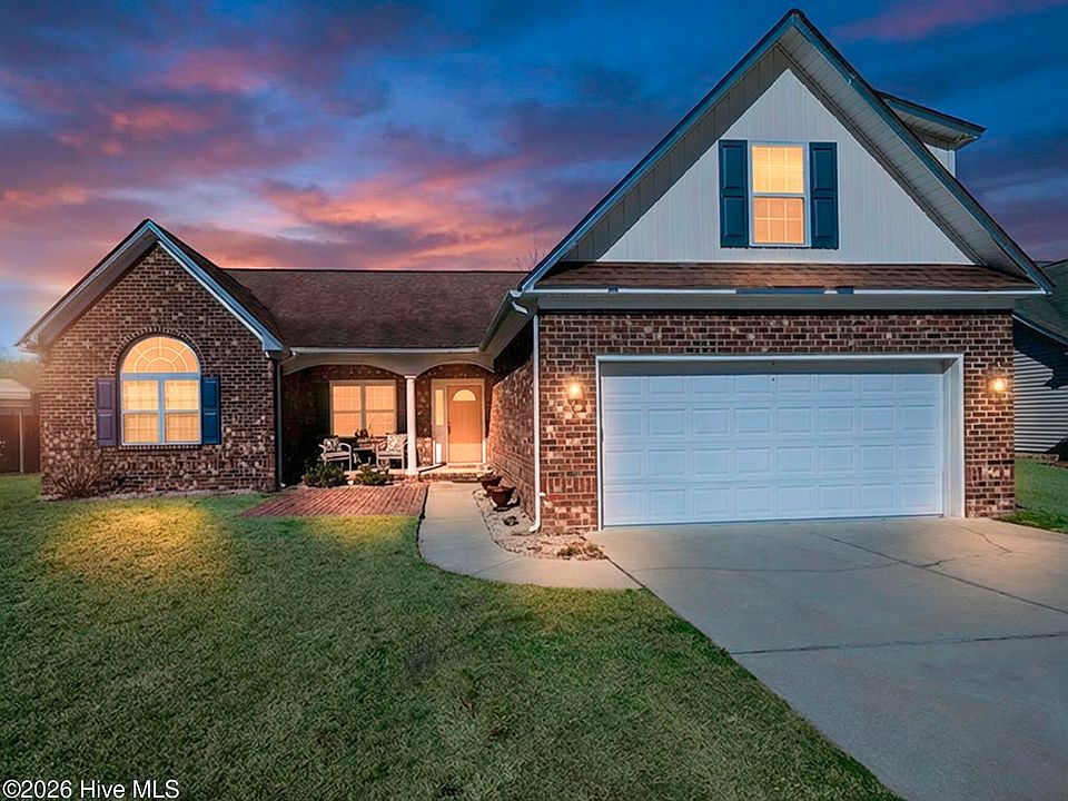 1st image of 105 Fernie Lane