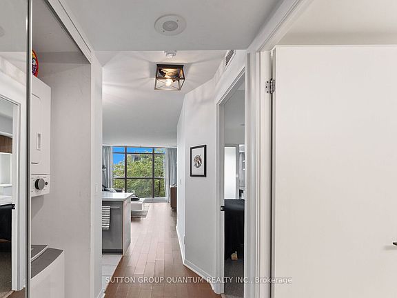 2nd image of 219 Fort York Blvd #1110