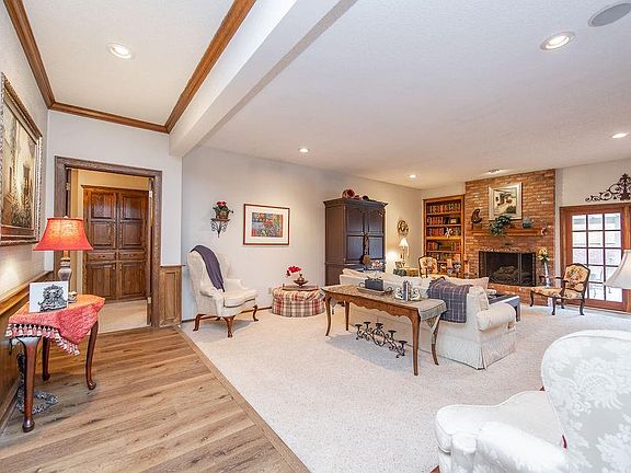4th image of 4317 Windsong Way