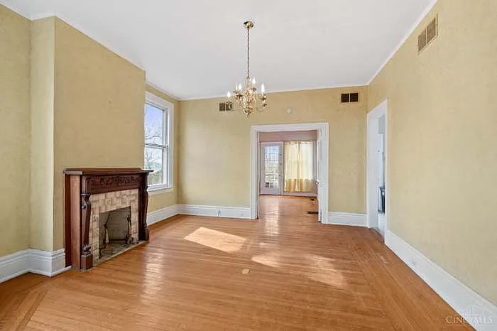 3315 Morrison Ave — Photo 3