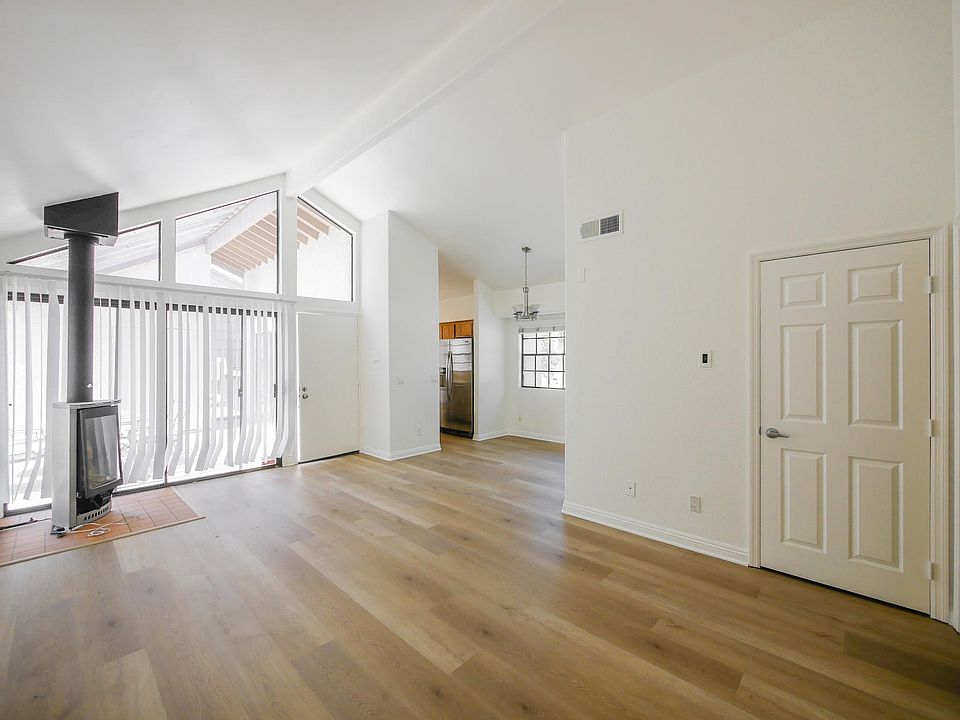 1st image of 26701 Quail Crk APT 259