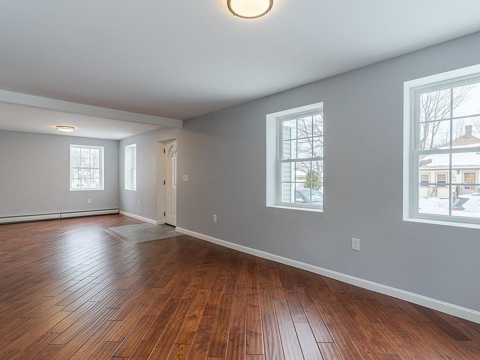 1st image of 33 Linden Street