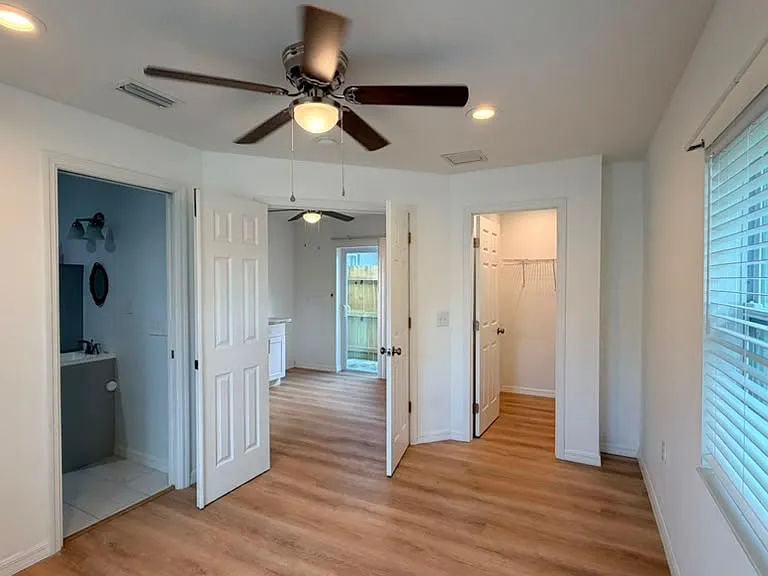 2737 SW East Calabria Cir — Photo 4
