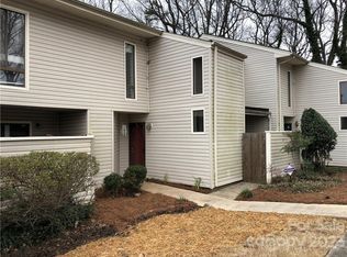 7826 Hummingbird Ln, Charlotte, NC 28212