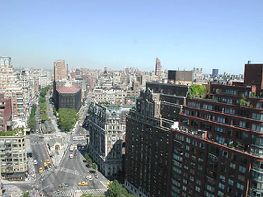 Rented by Verdi Square Realty | media 10