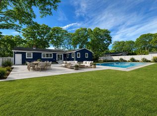 43 Homewood Dr, Hampton Bays, NY 11946