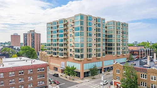 1550 E Royall Pl #708 Photo 1