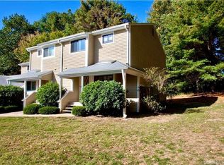 12 Wiggins Farm Dr #H, Simsbury, CT 06070