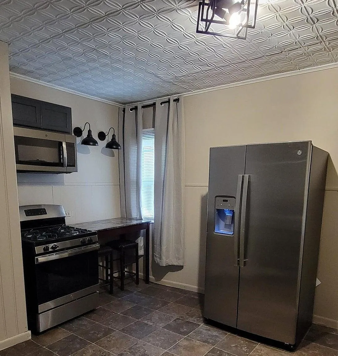 1 bed, 960 sqft, $1,100 — Photo 4