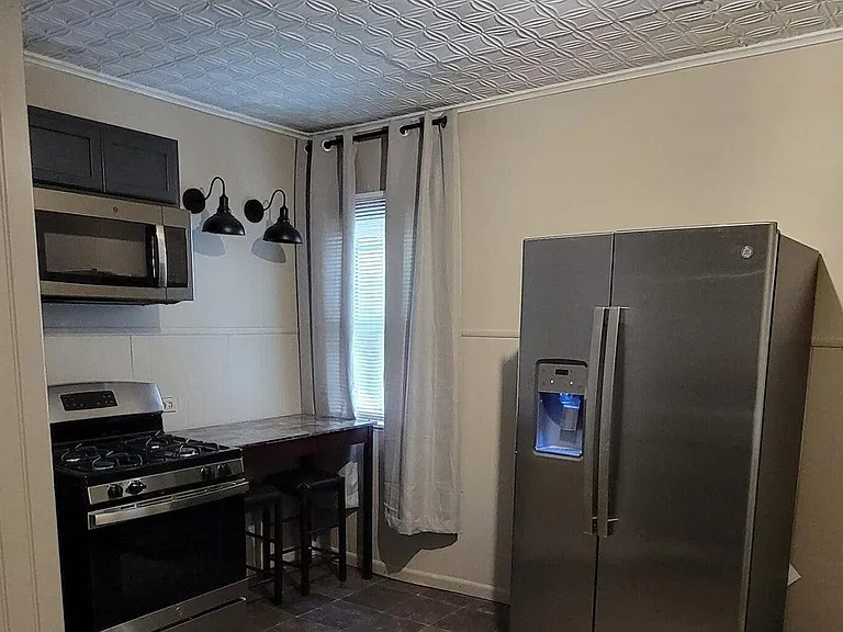801 Broadway #1 — Photo 4