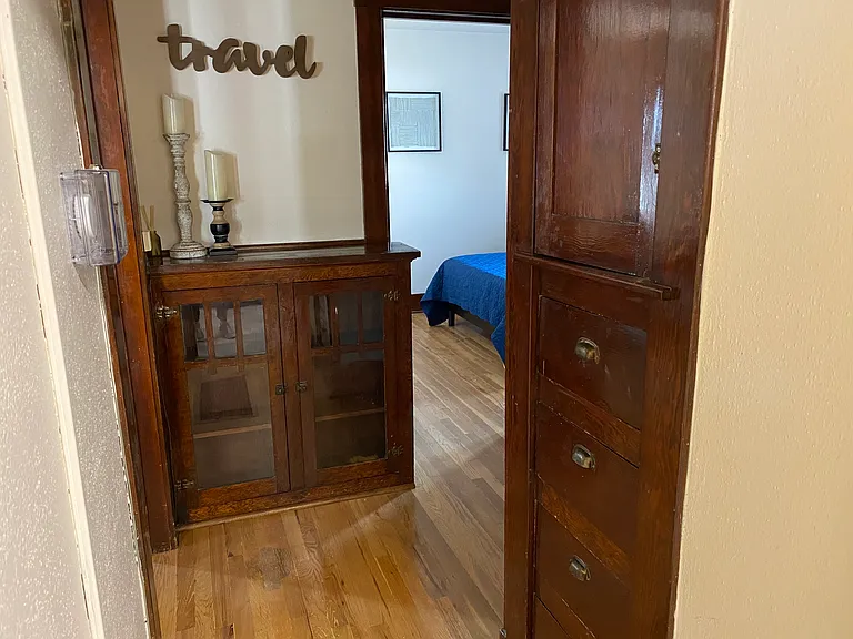 308 E 27th St #4 — Photo 5