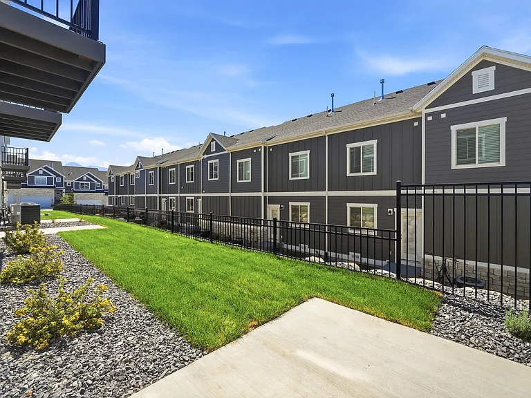 977 W Mountain Hollow Way — Photo 44