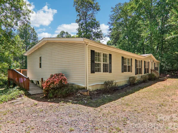 125 Cove Creek Dr, Rutherfordton, NC 28139