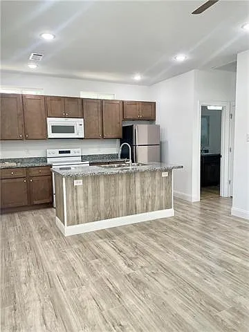 4816 Thalia St — Photo 12