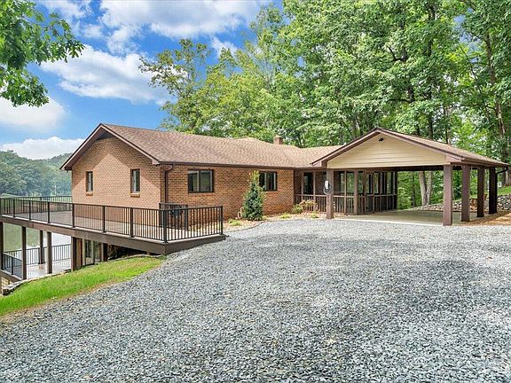 2nd image of 166 Limerick Ln