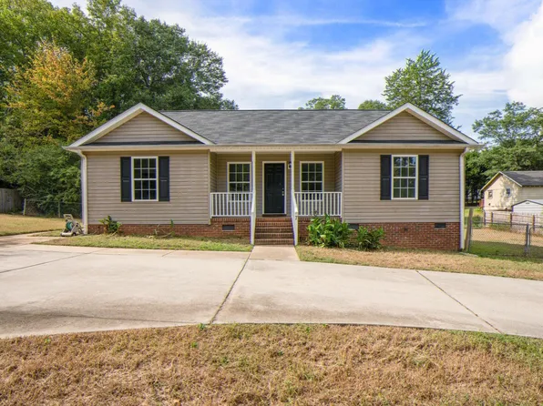 7 Parker Rd, Taylors, SC 29687