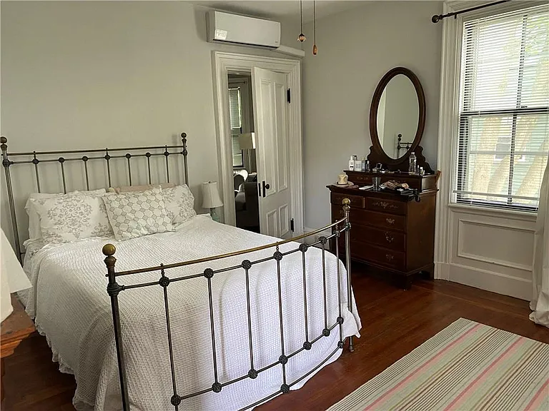 12 Clarke St — Photo 12