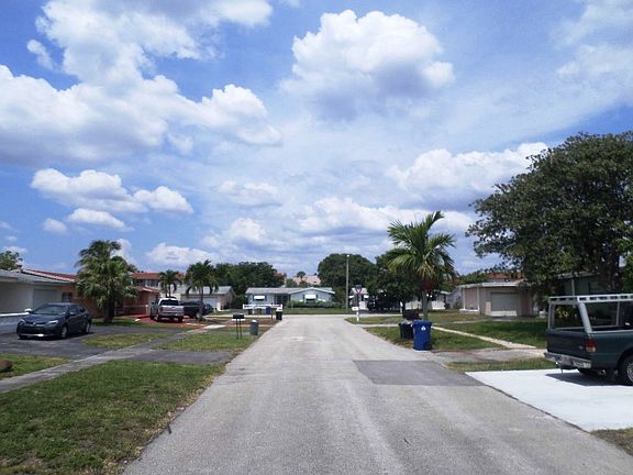 3rd image of 8670 NW 28th Pl