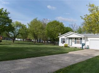 948 Lincoln St, Lapeer, MI