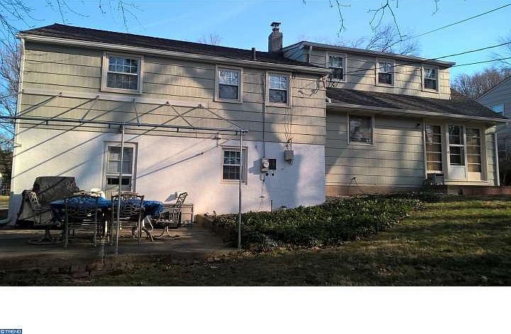2nd image of 175 Lookout Ln
