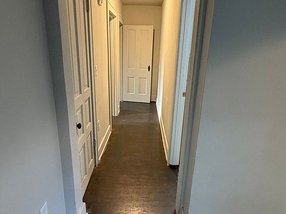 4th image of 266 S Jackson St #310