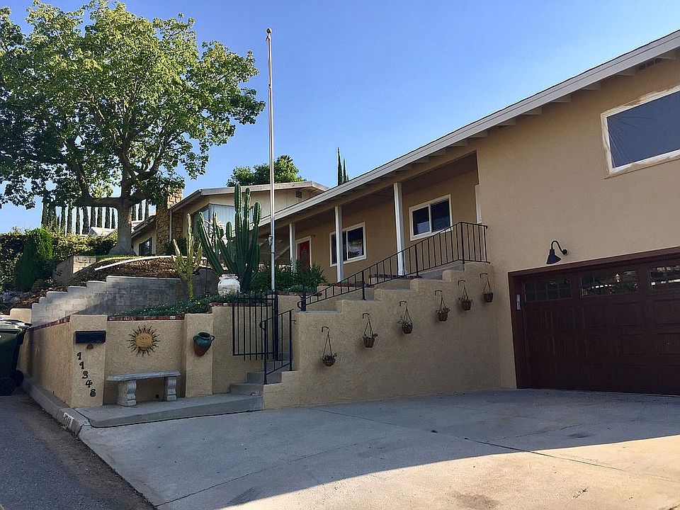 1st image of 11350 San Juan St