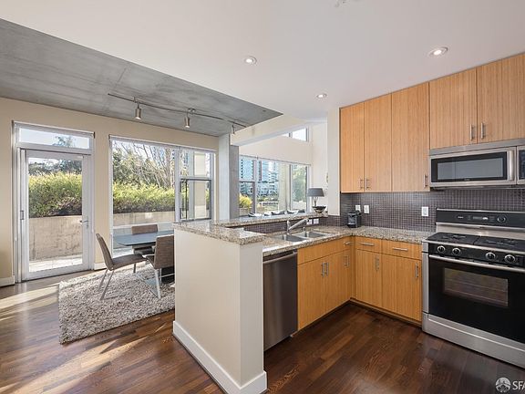 5th image of 235 Berry St APT 110
