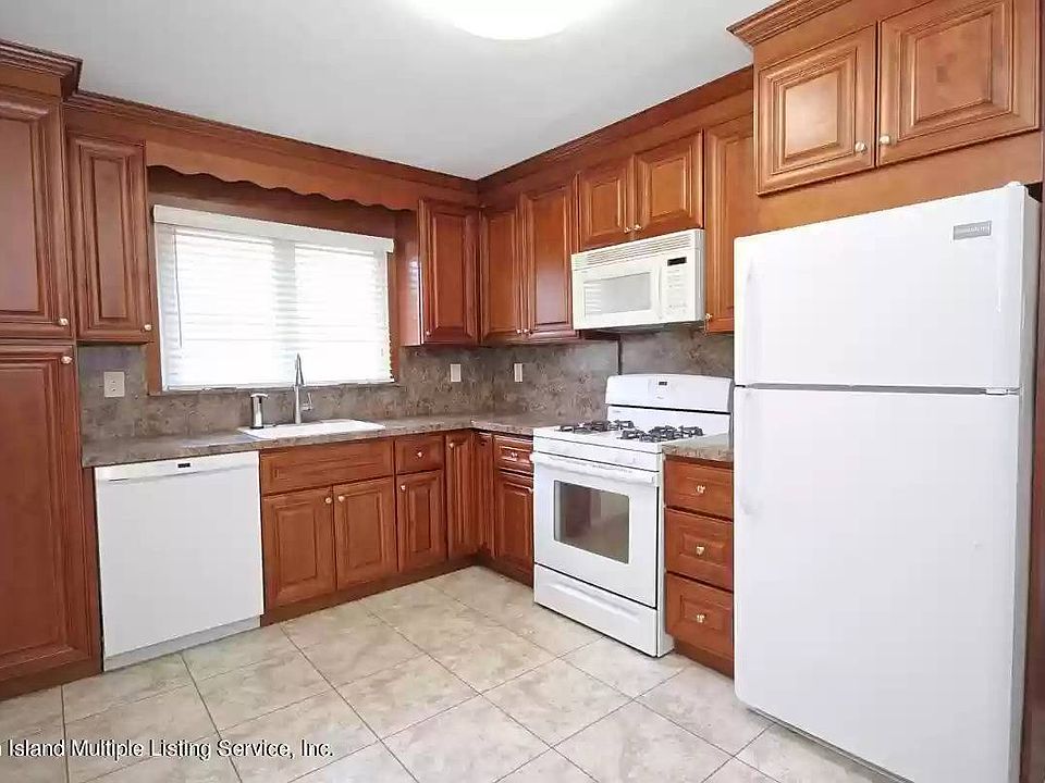 1st image of 178 Justin Ave #2F