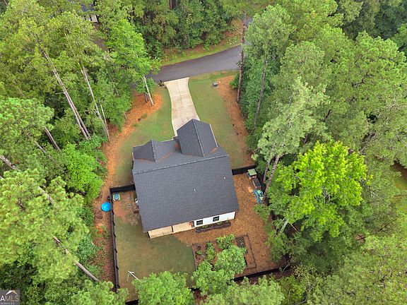 2nd image of 33 Pheasant Ct