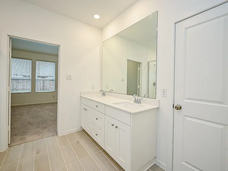 6427 Seafoam Lake Dr — Photo 34