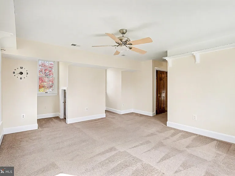 1215 Heritage Hills Dr — Photo 33
