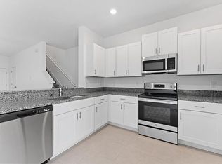 10142 Trumpet Honeysuckle Way, San Antonio, FL 33576