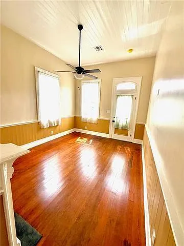 729 Lesseps St — Photo 4