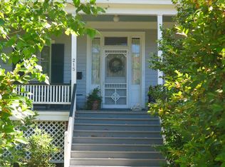 215 W 2nd South St, Summerville, SC 29483