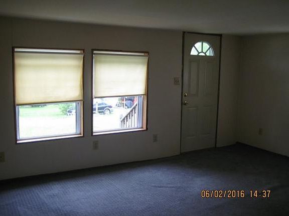 3rd image of 2022 Rexford St