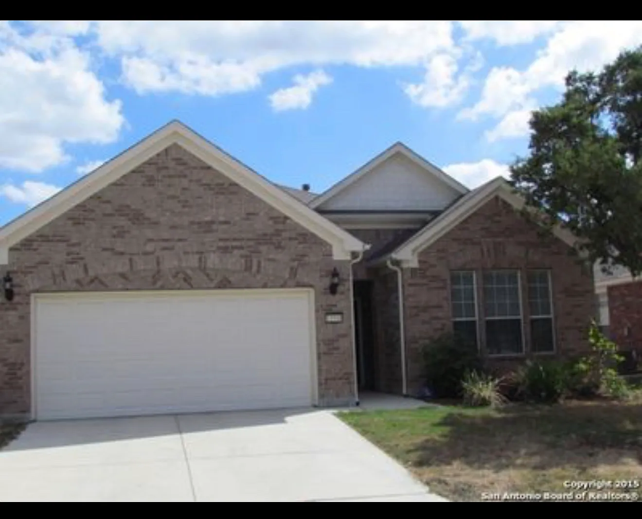 3 bed, 1885 sqft, $1,950 — Photo 1