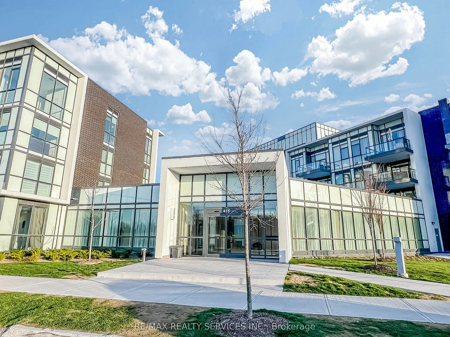 2 bed, $2,350 — Photo 4