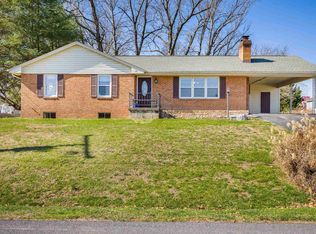 13 Ridgewood Dr, Verona, VA 24482