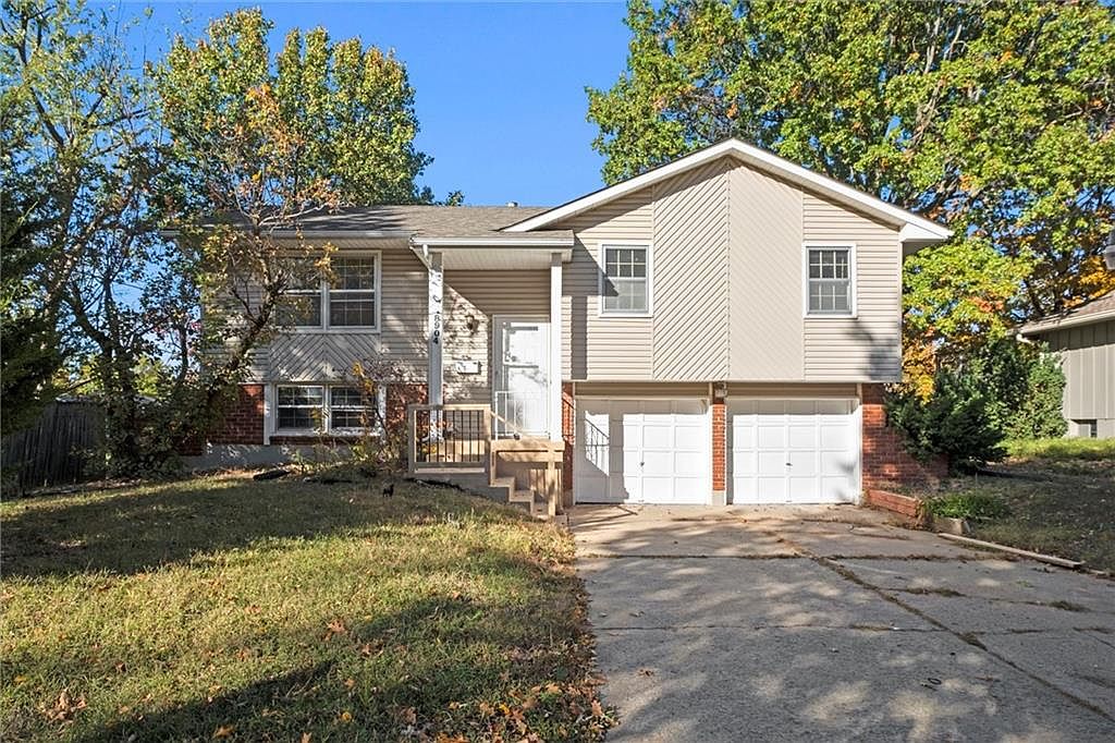 a*.様 house on the hill S/S Tee (Tile) 90 8908 E 90th Ter, Kansas City, MO 64138 | Zillow