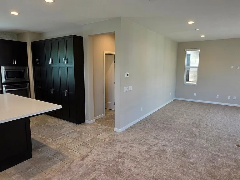 16208 Camden Cir — Photo 14