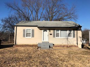 505 Marechal Ln, Florissant, MO