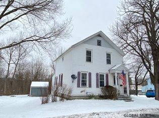 5 Scott St, Hoosick Falls, NY 12090